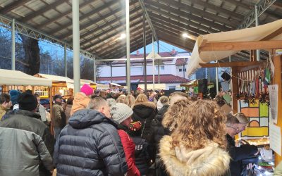 PRAZNIČNI BAZAR